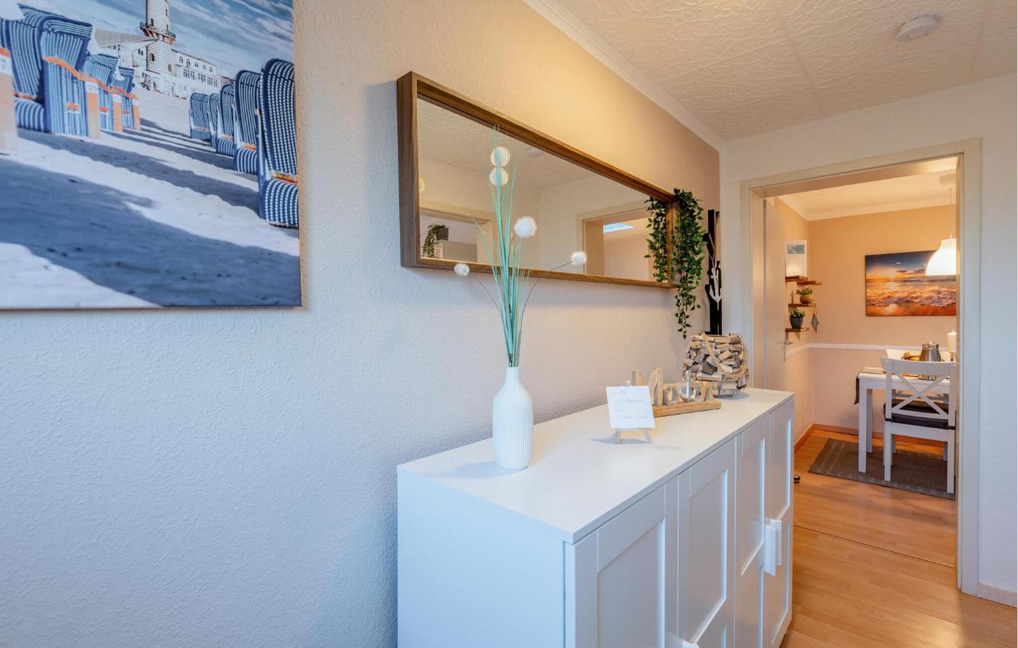 Awesome Apartment In Rostock With Kitchen Exterior foto